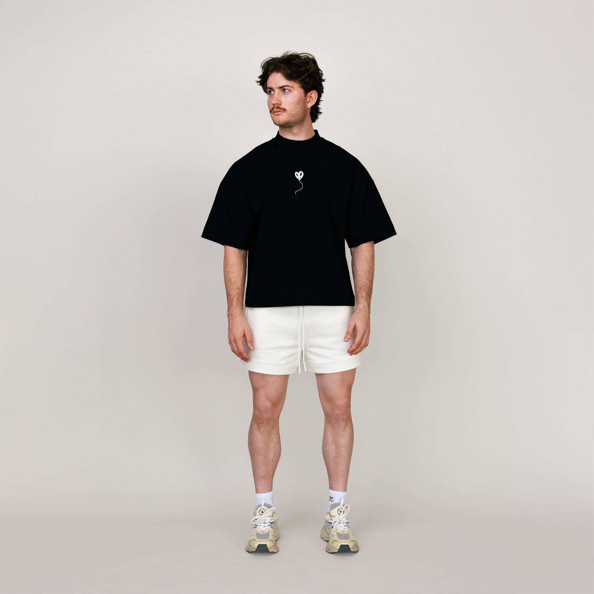 BLACK TEE 01