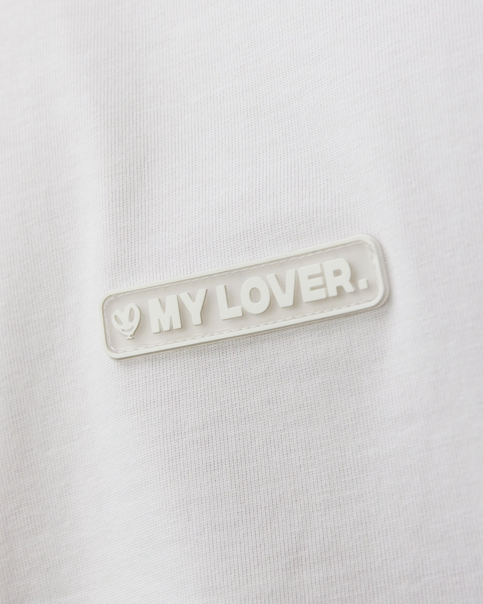 WHITE TEE 01