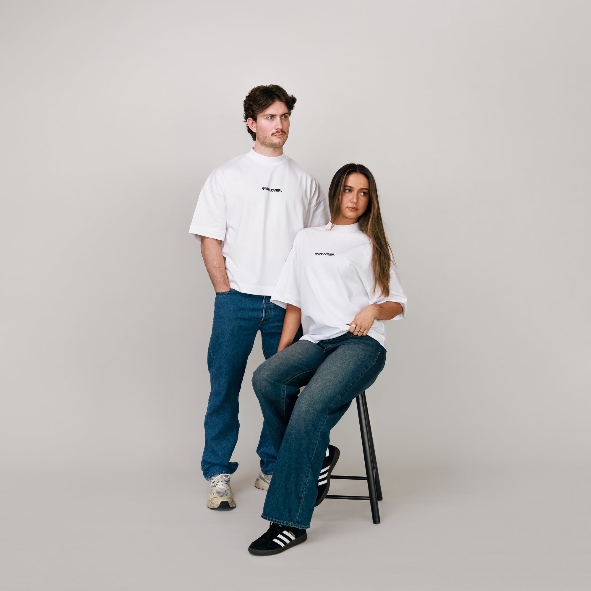 WHITE TEE 01
